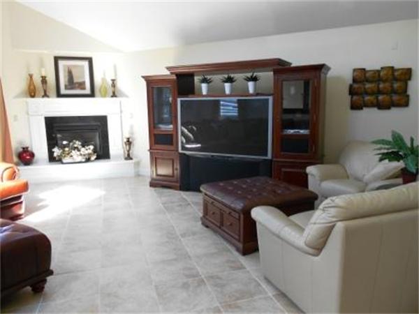 17 Jordan Road Peabody, MA 01960 - Photo 8 of 28 Gallery Image 8
