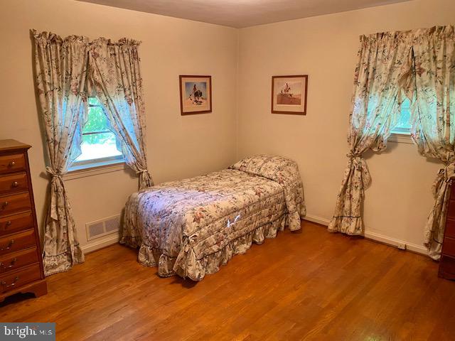 1818 Kimberly Road Silver Spring, MD 20903 - Photo 4 of 31