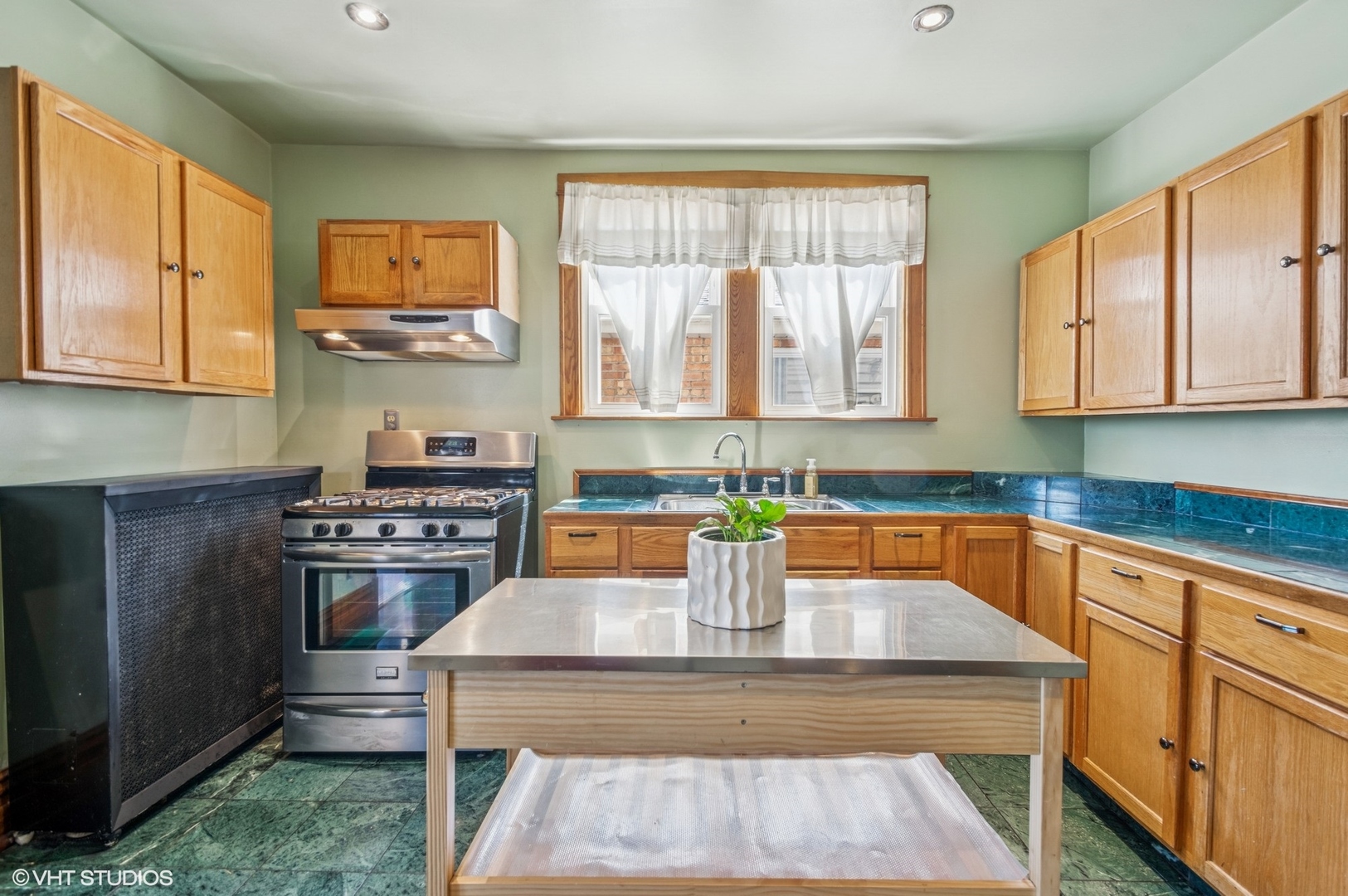 4339 North Ridgeway Avenue Chicago, IL 60618 - Photo 13 of 30 Gallery Image 13