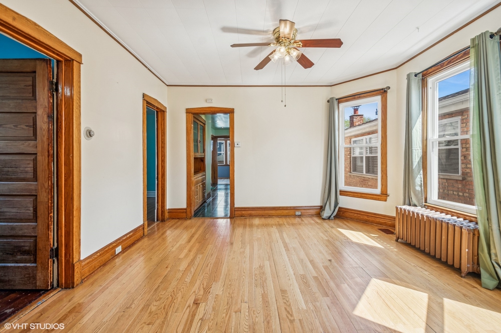 4339 North Ridgeway Avenue Chicago, IL 60618 - Photo 8 of 30 Gallery Image 8