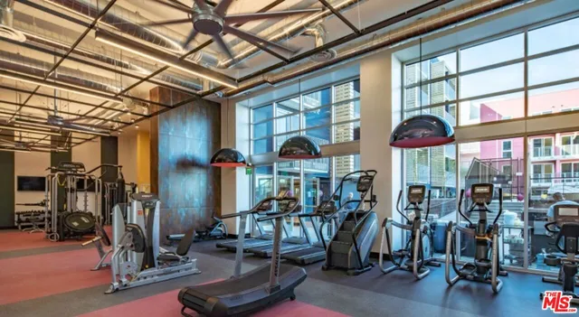 $2,140 | 555 North Spring Street, Unit B512, Los Angeles, CA 90012