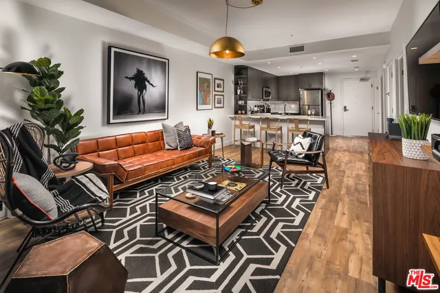 $2,140 | 555 North Spring Street, Unit B512, Los Angeles, CA 90012