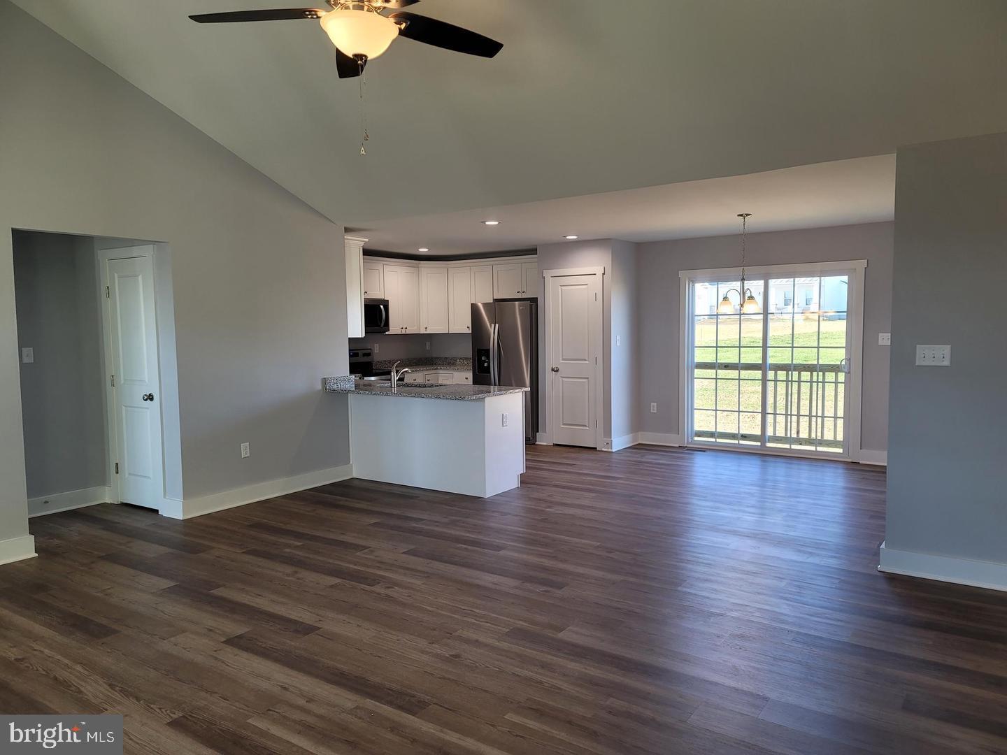 250 Fox Lair Ln Summit Point Summit Point, WV 25446 - Photo 4 of 20
