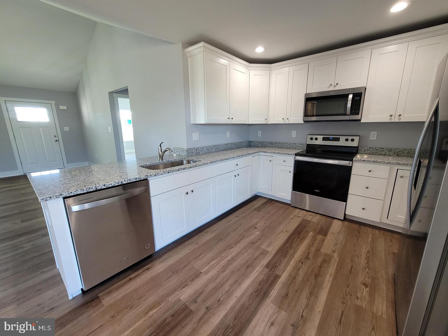 250 Fox Lair Ln Summit Point Summit Point, WV 25446 - Photo 8 of 20