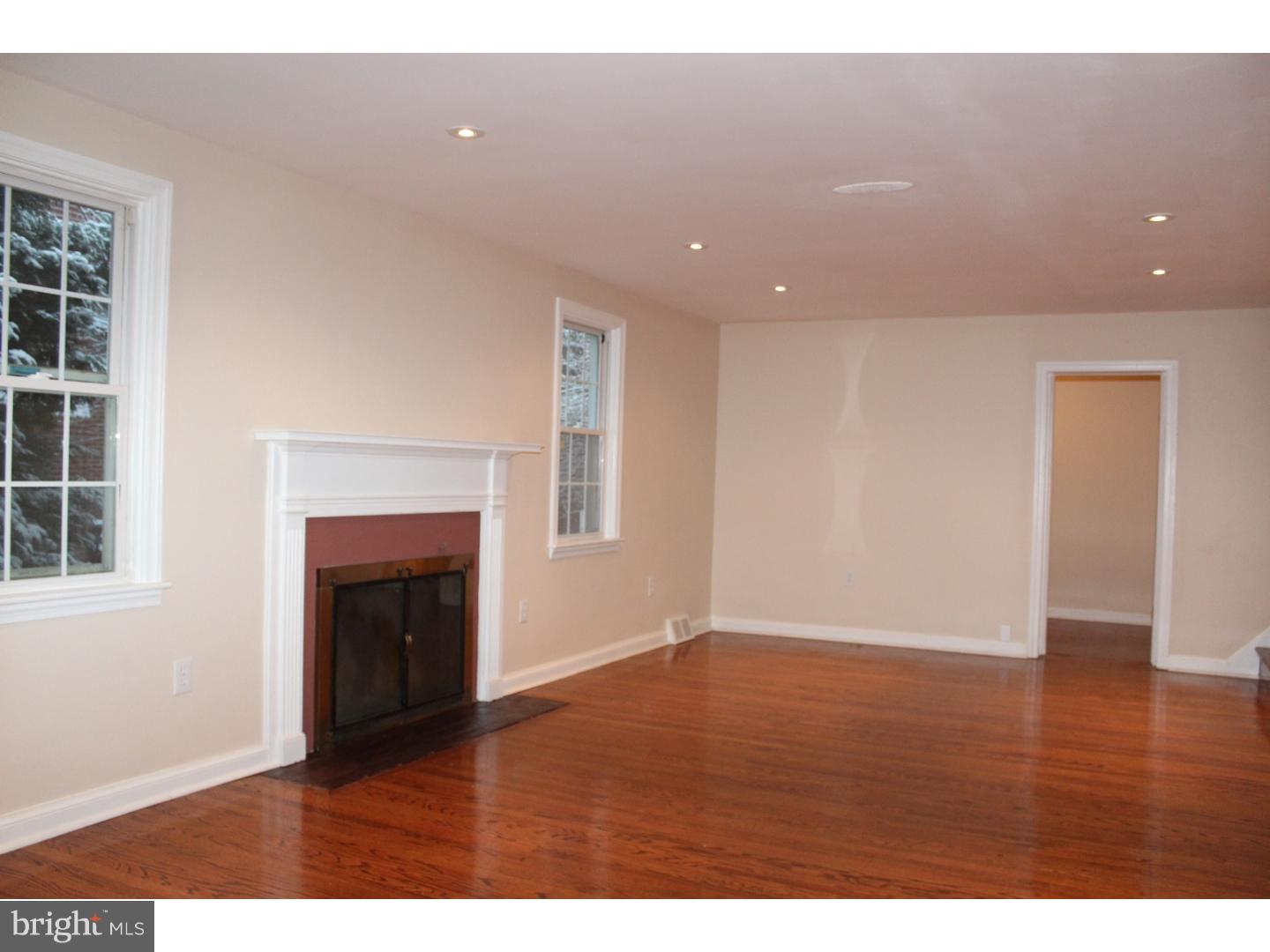 7437 Barclay Road Cheltenham, PA 19012 - Photo 3 of 25 Gallery Image 3