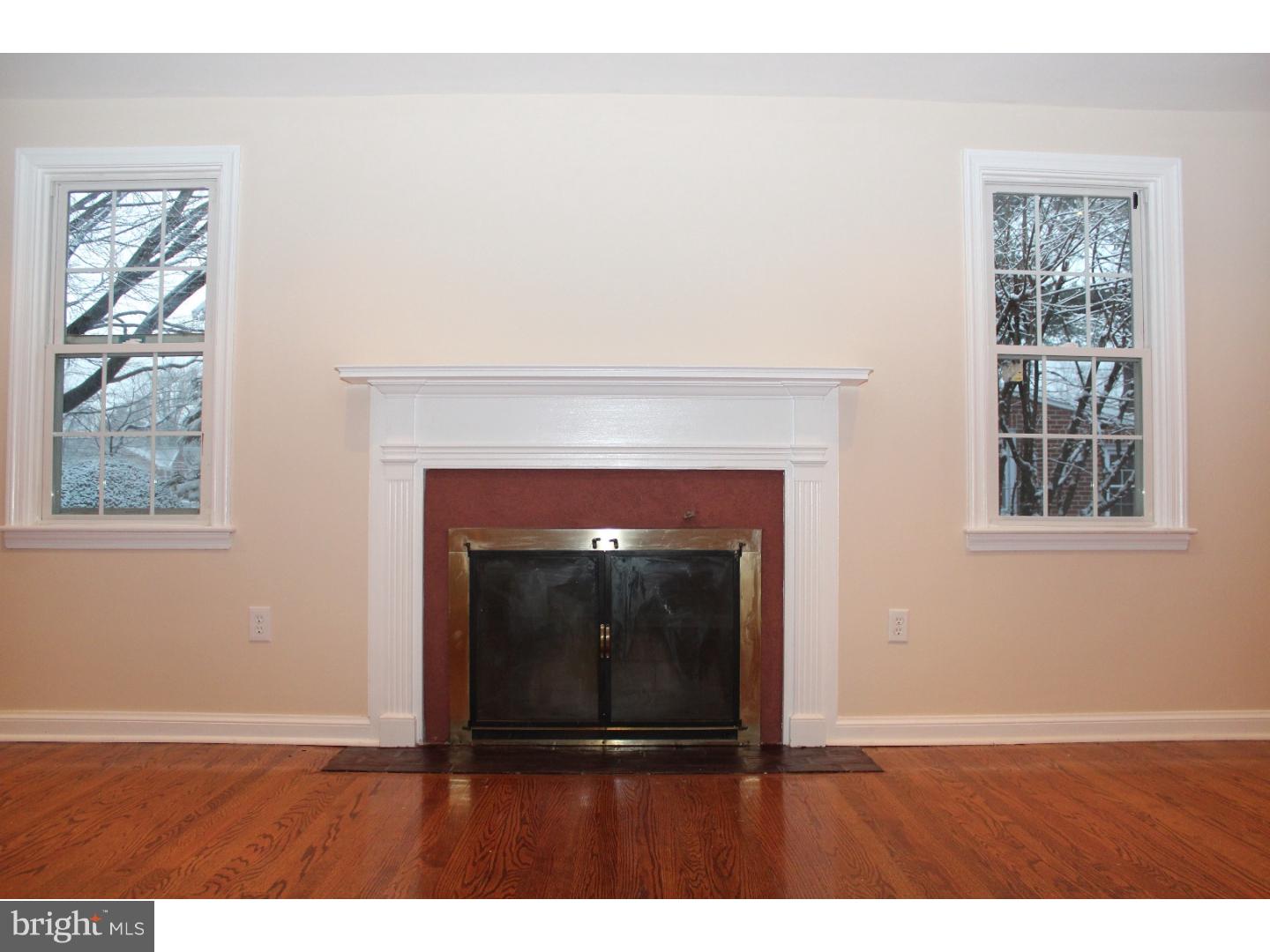 7437 Barclay Road Cheltenham, PA 19012 - Photo 5 of 25 Gallery Image 5