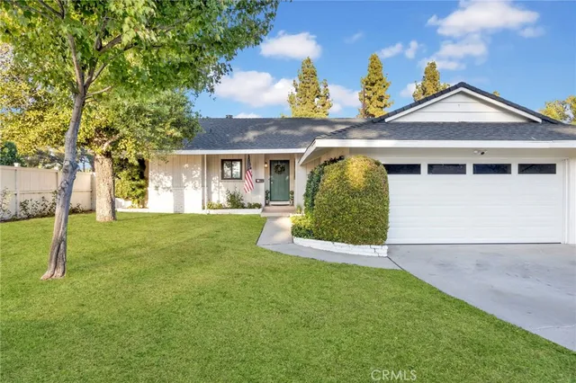 $4,500 | 9054 Darby Avenue, Northridge, CA 91325