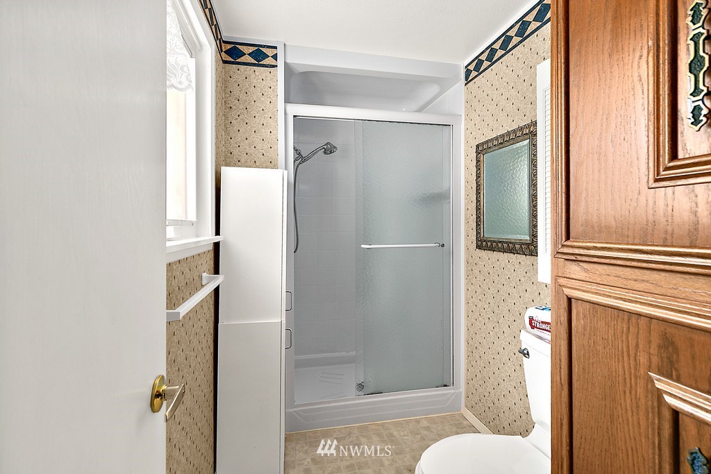 5414 Arrowhead Road Southwest Lakewood, WA 98499 - Photo 17 of 28 Gallery Image 17