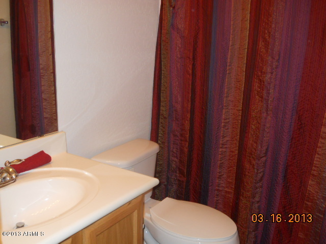45375 Portabello Road Maricopa, AZ 85139 - Photo 8 of 13 hall bath