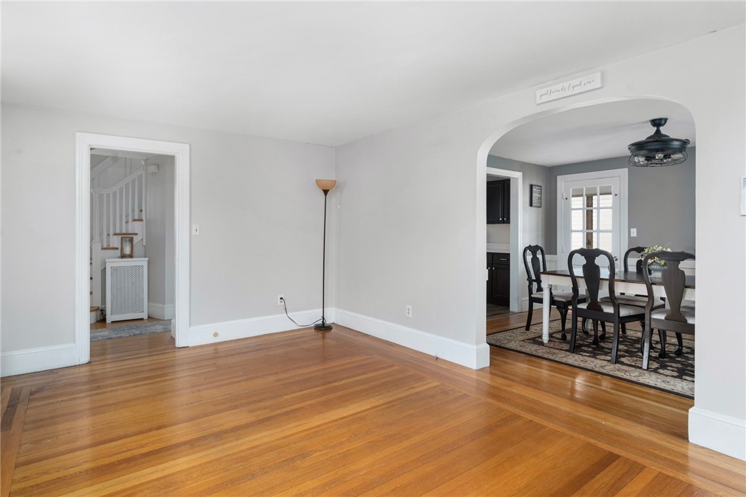 80 Mauran Street Cranston, RI 02910 - Photo 12 of 36