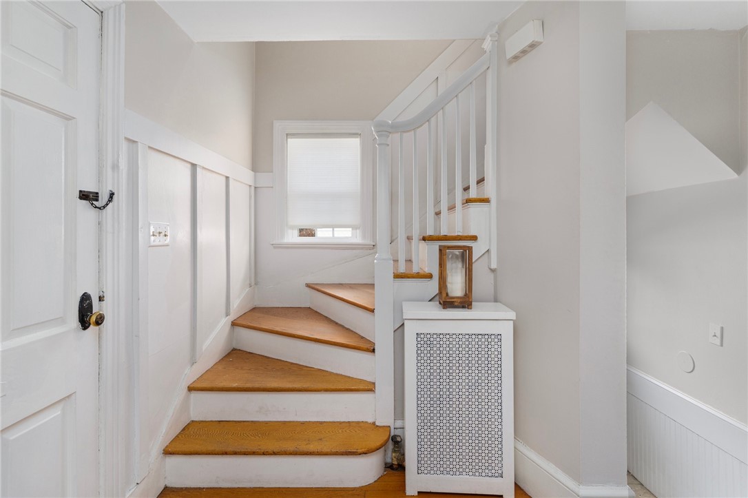 80 Mauran Street Cranston, RI 02910 - Photo 19 of 36