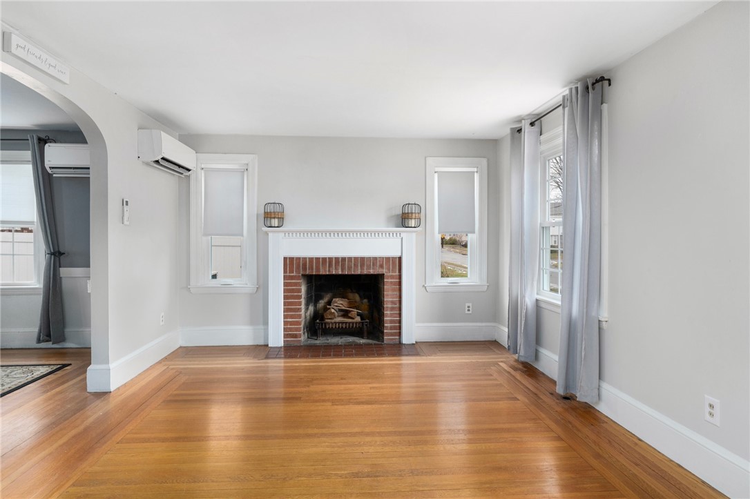 80 Mauran Street Cranston, RI 02910 - Photo 10 of 36