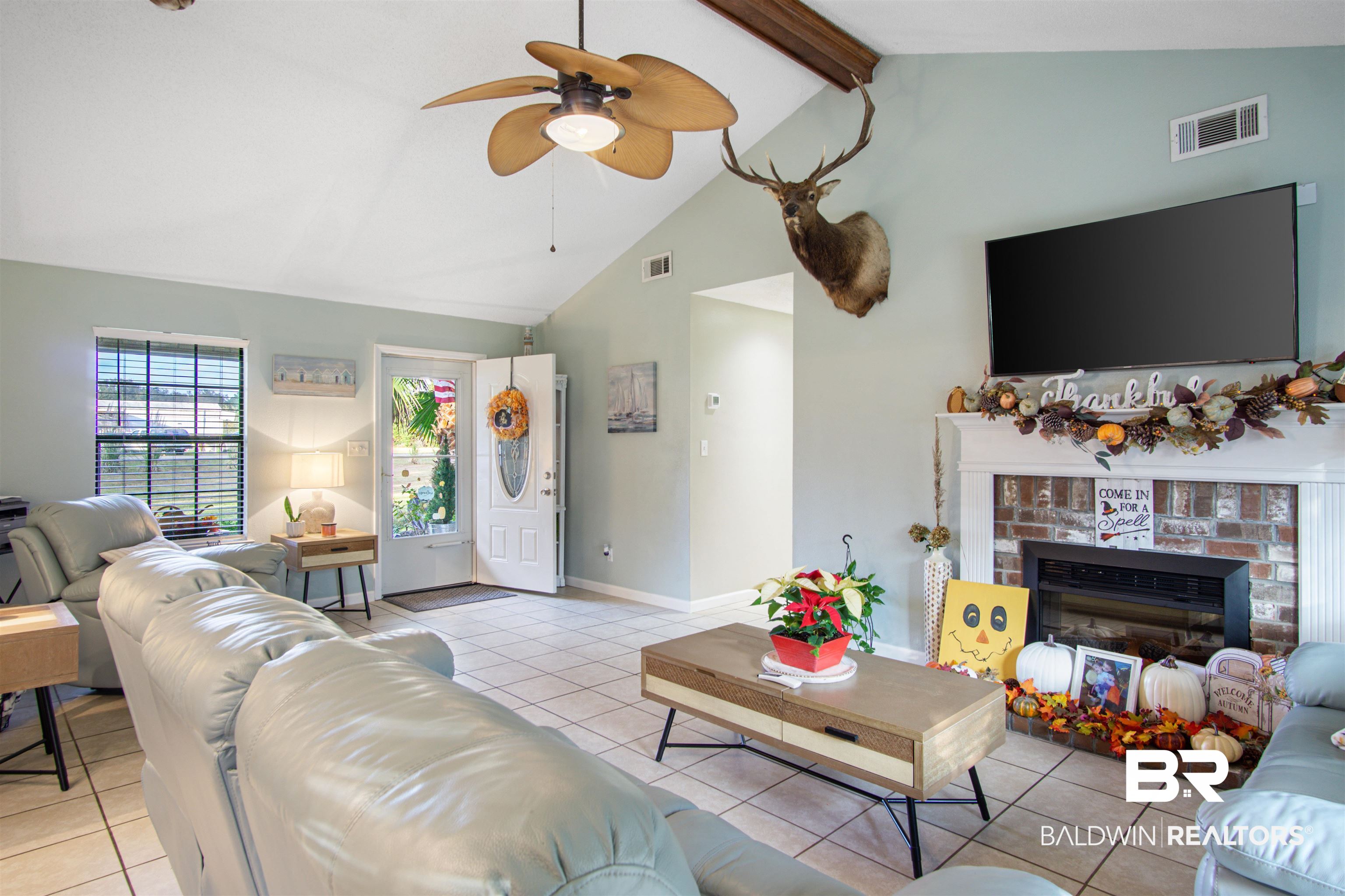 16110 Woodpecker Road Silverhill, AL 36576 - Photo 4 of 31
