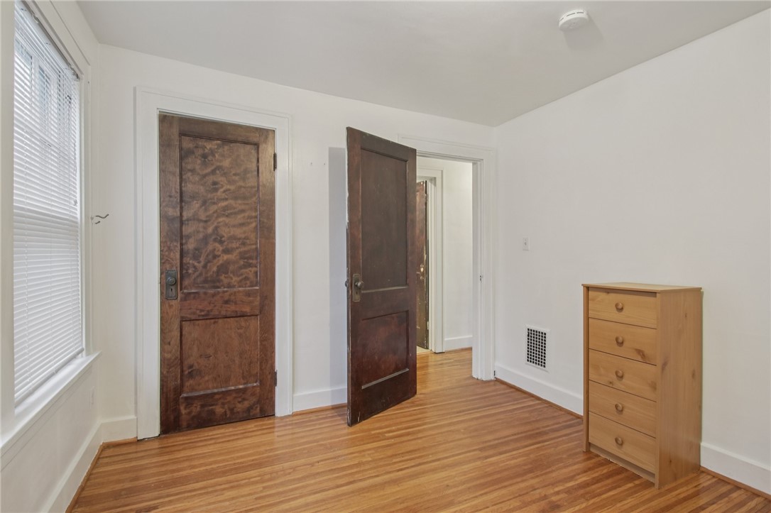 73 Herkimer Street Rochester, NY 14609 - Photo 20 of 31