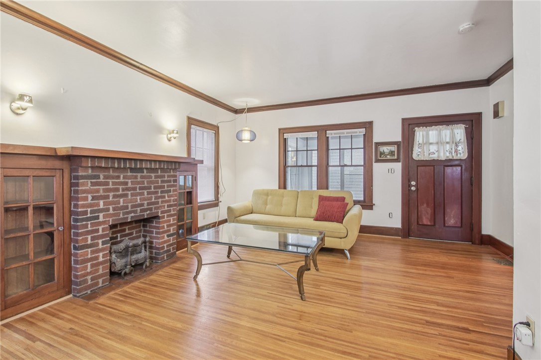 73 Herkimer Street Rochester, NY 14609 - Photo 4 of 31