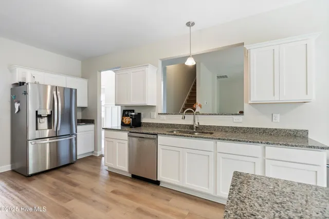 $2,450 | 909 Freewoods Court, Jacksonville, NC 28546