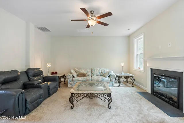 $2,450 | 909 Freewoods Court, Jacksonville, NC 28546