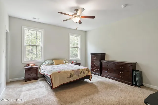 $2,450 | 909 Freewoods Court, Jacksonville, NC 28546