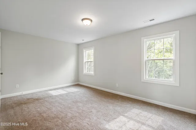 $2,450 | 909 Freewoods Court, Jacksonville, NC 28546