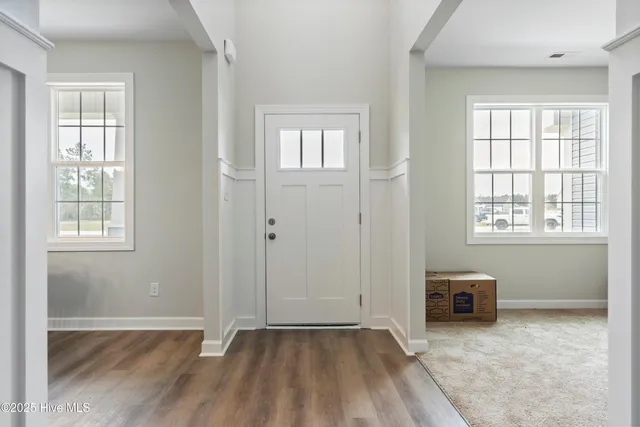 $2,450 | 909 Freewoods Court, Jacksonville, NC 28546