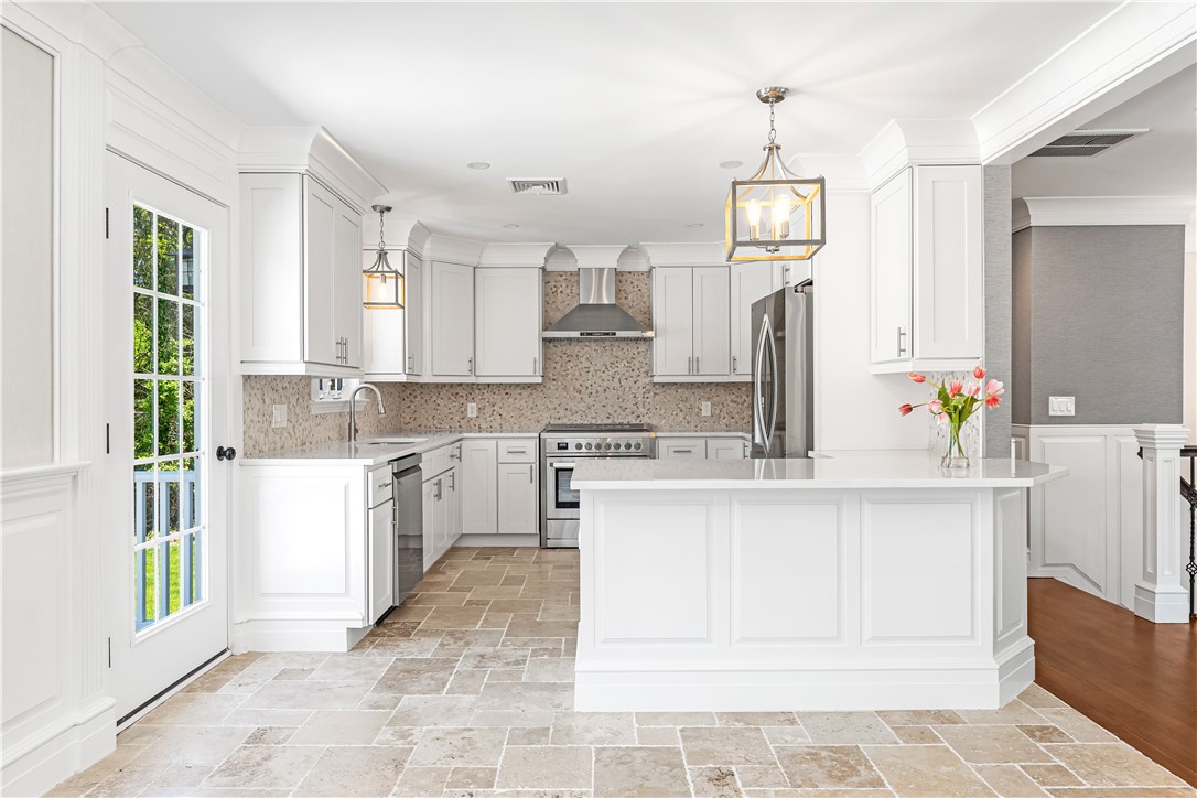 4 Shore Road Westerly, RI 02891 - Photo 22 of 36