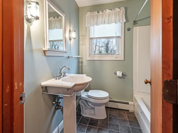 $3,500 | 70 Ridge Road, Marlborough, MA 01752