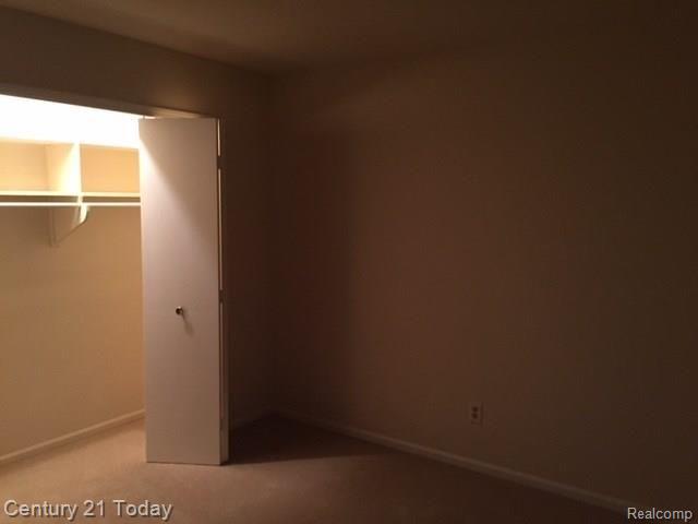 29602 Middlebelt Road, Unit 801 Farmington Hills, MI 48334 - Photo 9 of 14