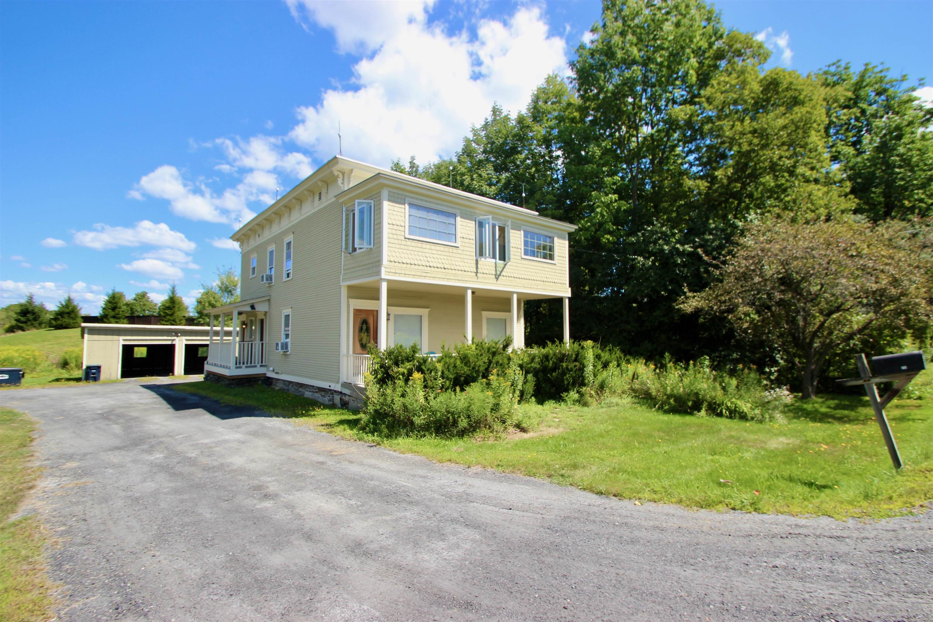 72 Crosstown Road Berlin, VT 05602 - Photo 2 of 5