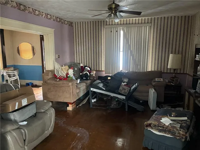 $54,900 | 253 Ridge Avenue, New Kensington, PA 15068