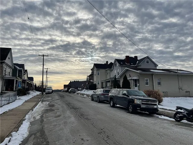 $54,900 | 253 Ridge Avenue, New Kensington, PA 15068