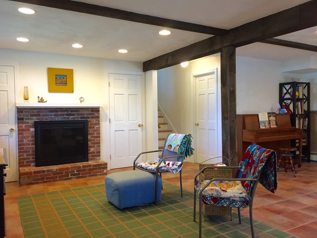 26 Stockwell Road Hadley, MA 01035 - Photo 5 of 29 Gallery Image 5