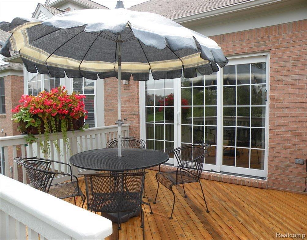 5155 Belmonte Drive, Unit 52 Rochester, MI 48306 - Photo 19 of 25 Deck