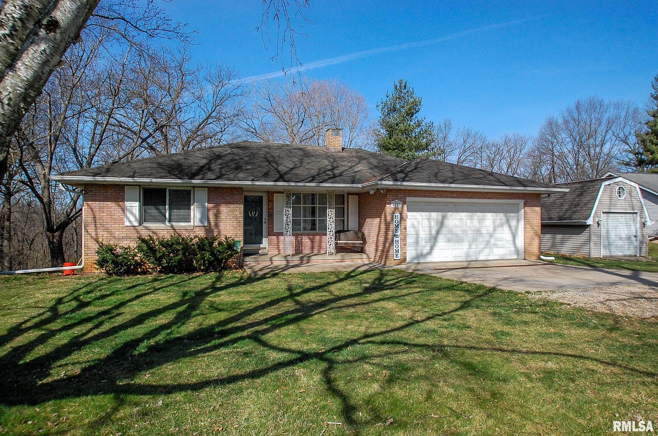 4727 North Koerner Road Peoria, IL 61615 - Photo 3 of 38 Gallery Image 3