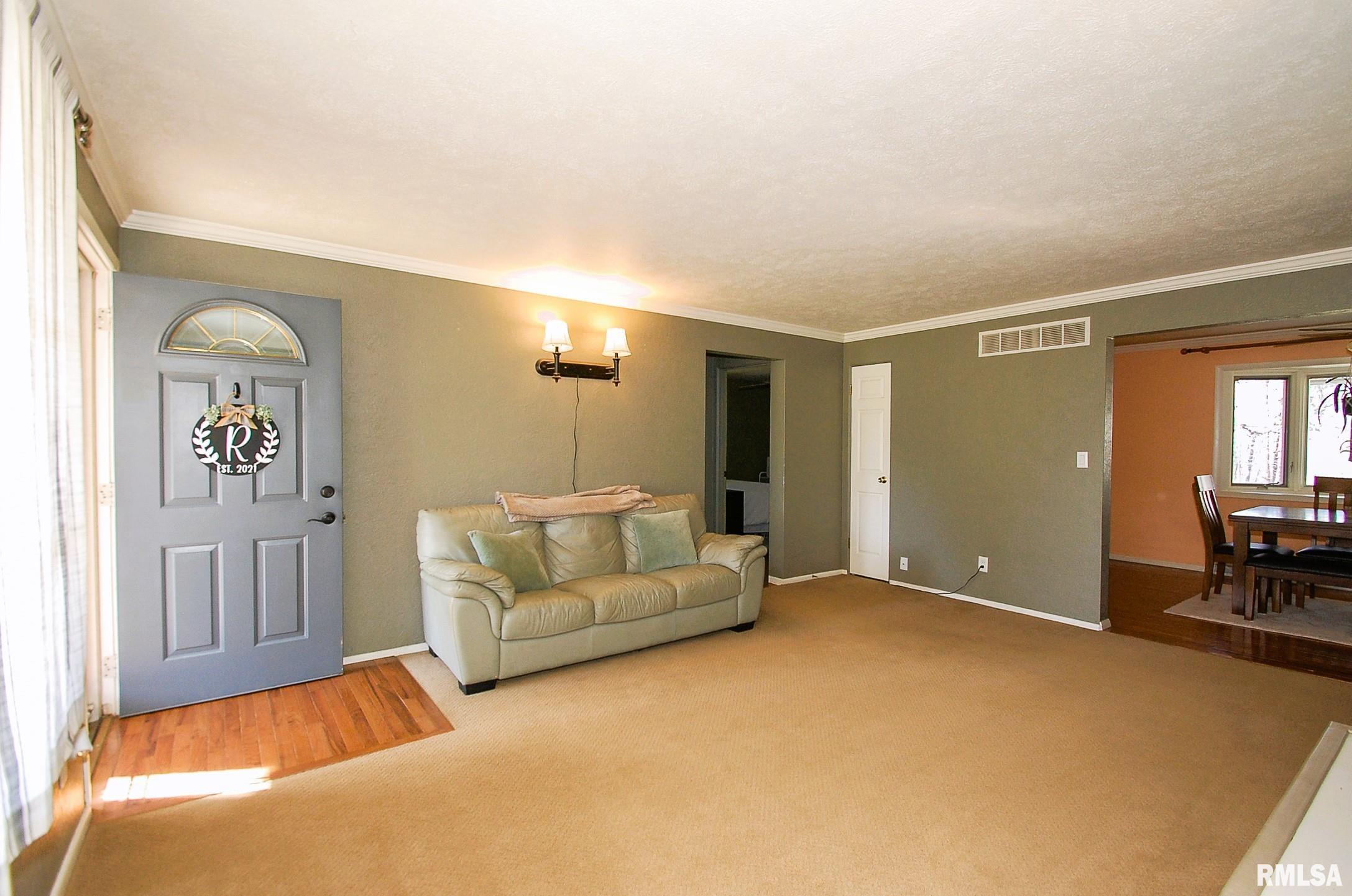4727 North Koerner Road Peoria, IL 61615 - Photo 5 of 38 Gallery Image 5