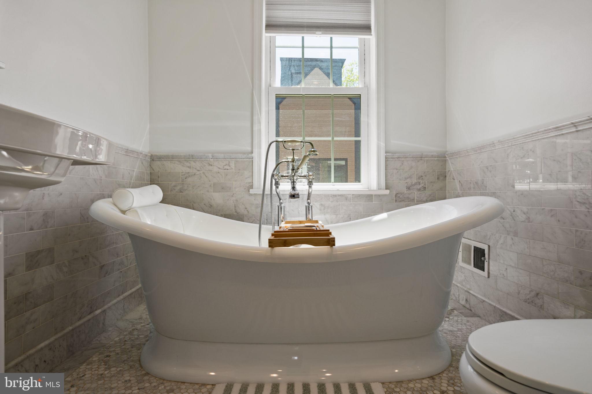 311 Pemberton Street Philadelphia, PA 19147 - Photo 14 of 34