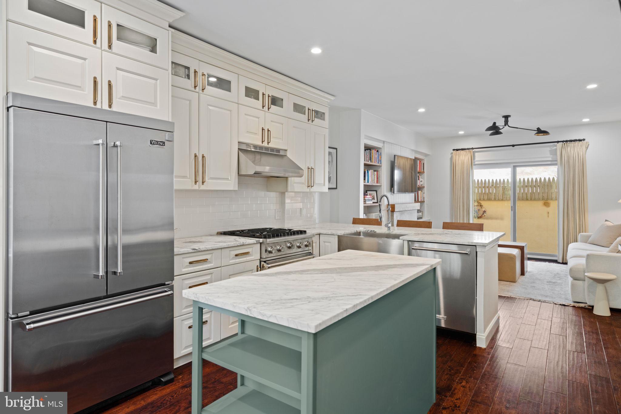 311 Pemberton Street Philadelphia, PA 19147 - Photo 2 of 34