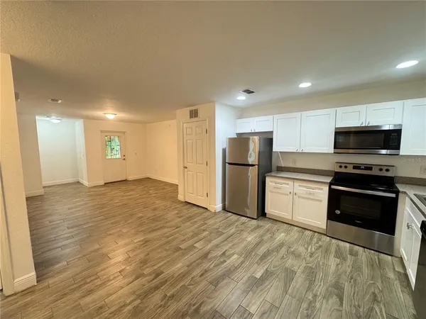 $1,549 | 708 Bon Air Street, Lakeland, FL 33805