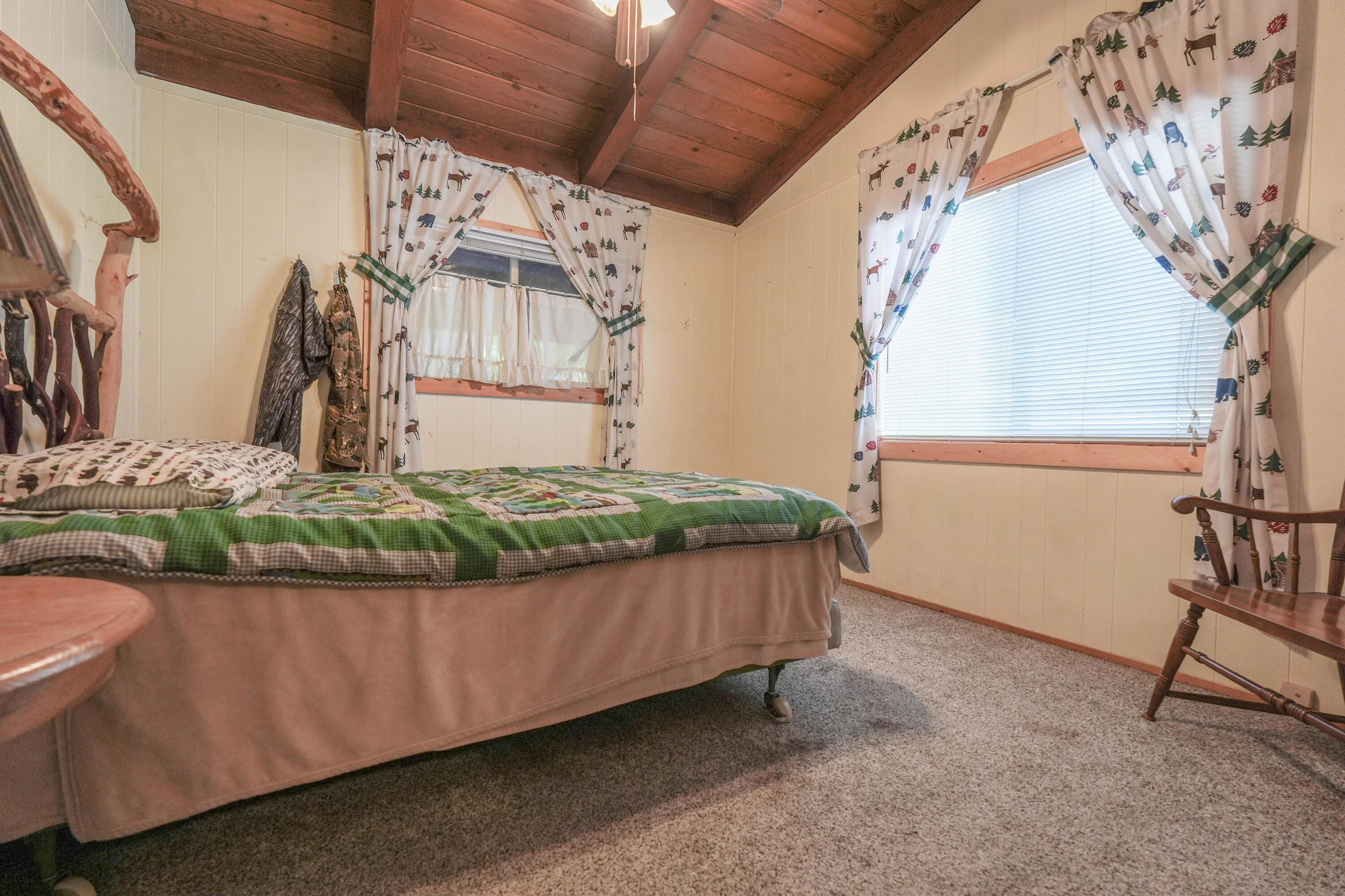 27713 Rocky Point Road, Unit A2 Klamath Falls, OR 97601 - Photo 17 of 129 Gallery Image 17