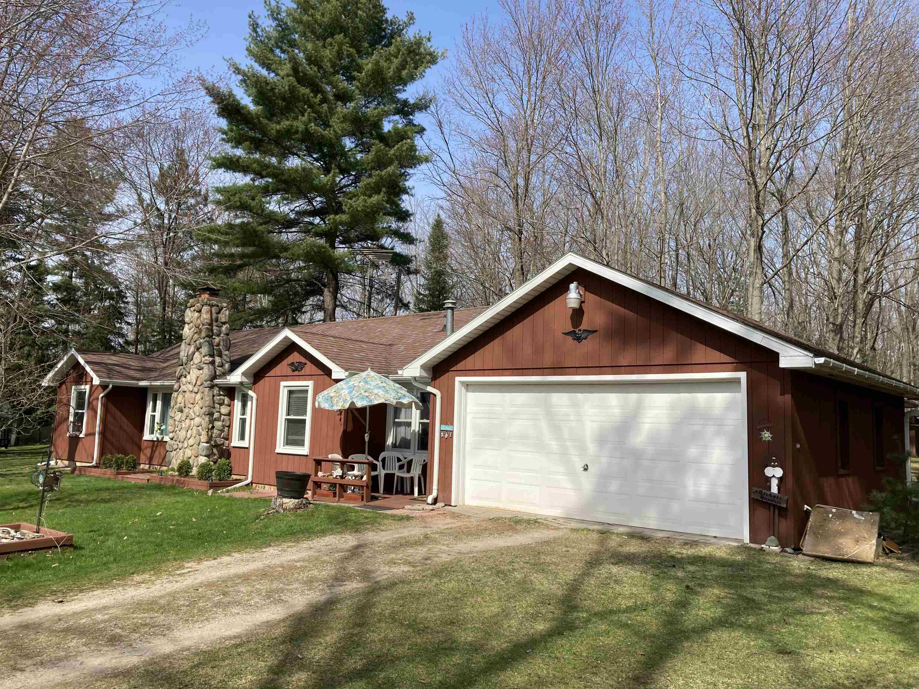 2212 Bass Lake Road Lupton, MI 48635 - Photo 6 of 52 1899507-5.JPG