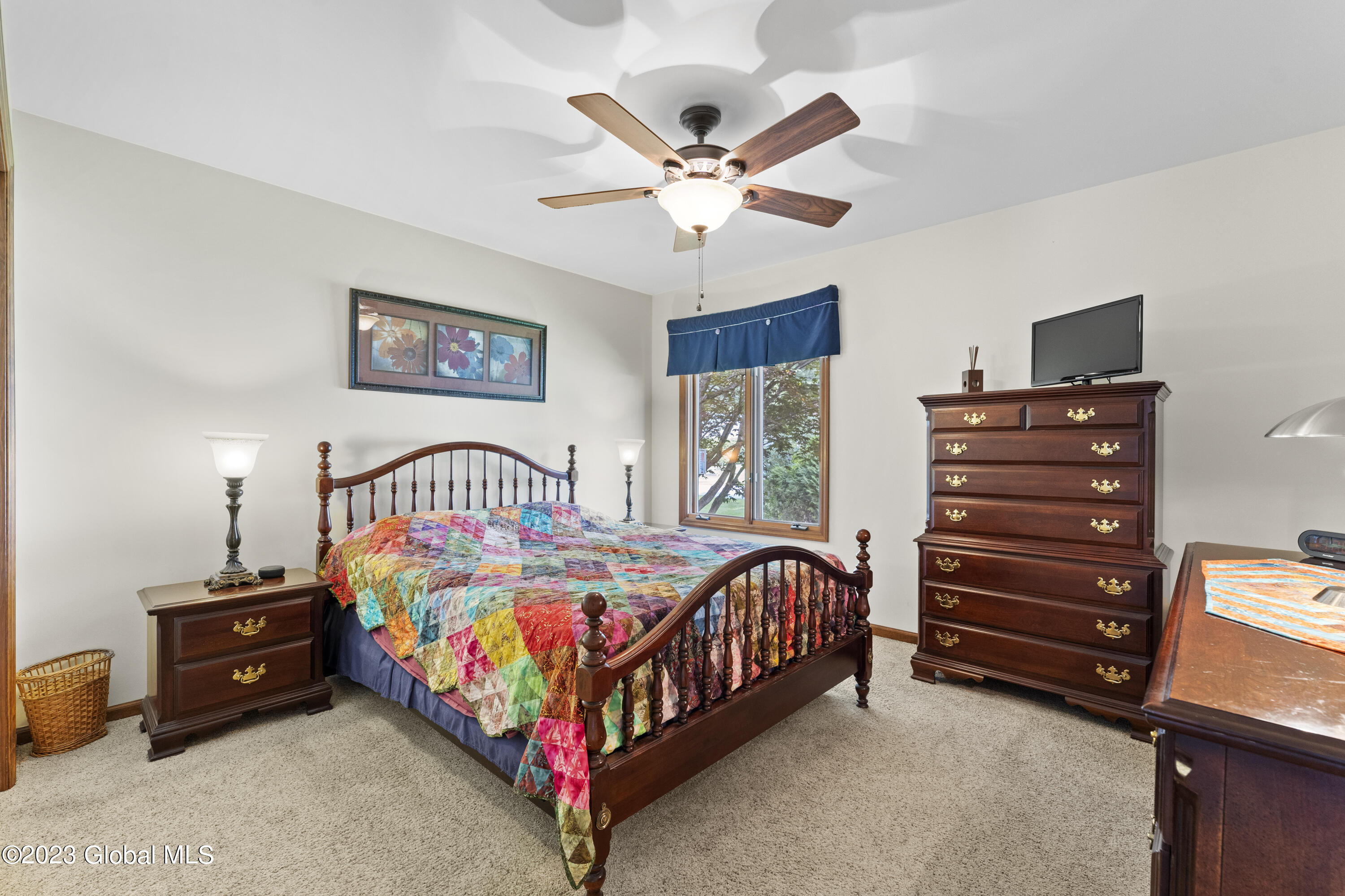 281 Autumn Run Rotterdam, NY 12306 - Photo 15 of 30 23-DOD08561