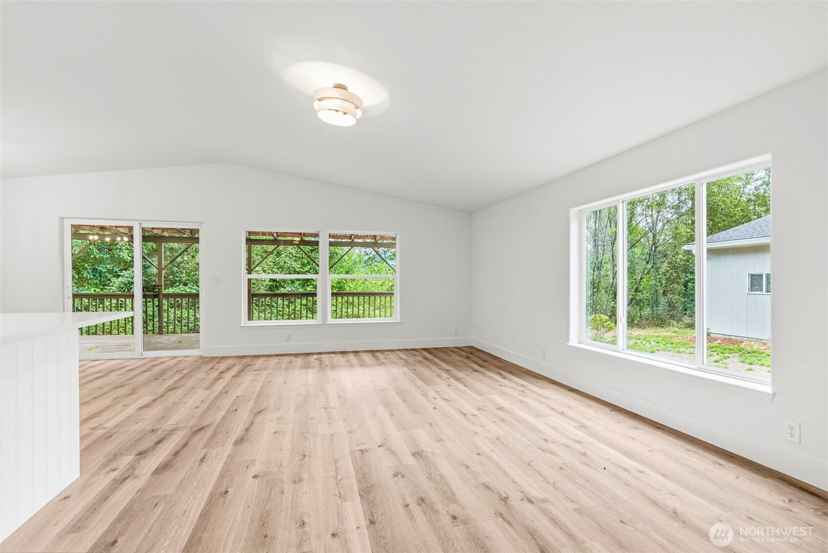 186 Elochoman Valley Road Cathlamet, WA 98612 - Photo 10 of 30 Gallery Image 10