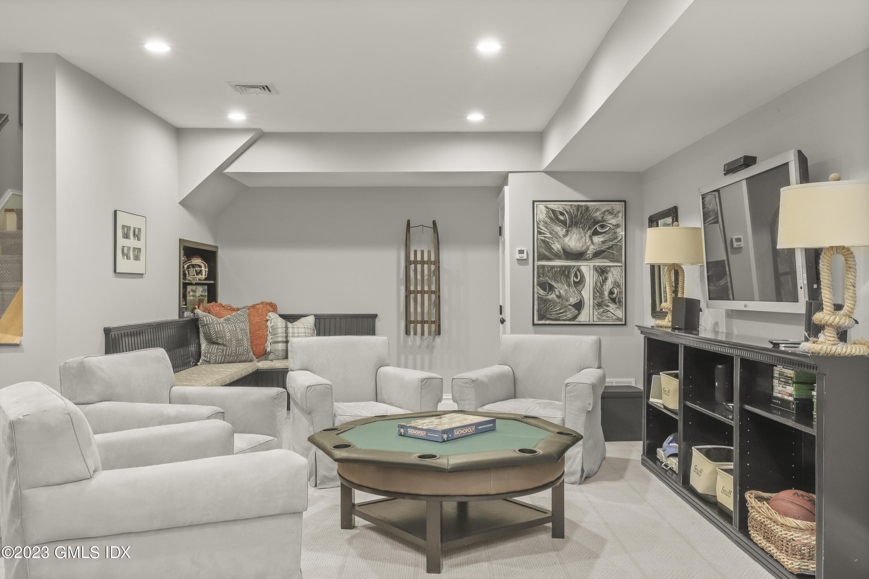 27 Locust Road Greenwich, CT 06831 - Photo 23 of 39 27 Locust Rd Greenwich CT-print-049-043-