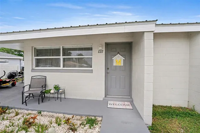 a view of outdoor space yard and patio