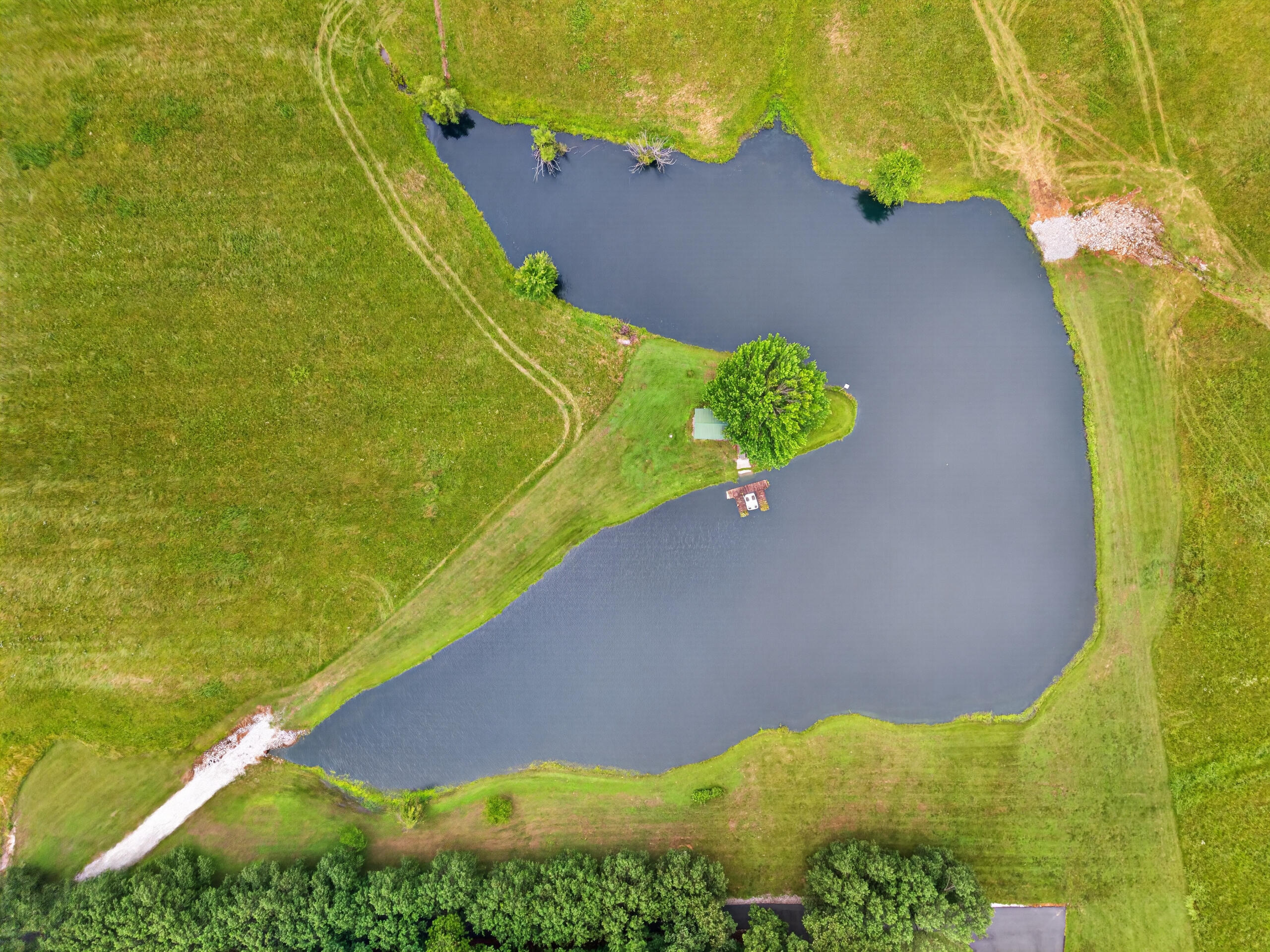 848 Paradise Road Grand Rivers, KY 42045 - Photo 11 of 75 DJI_20260612111326_0484_D