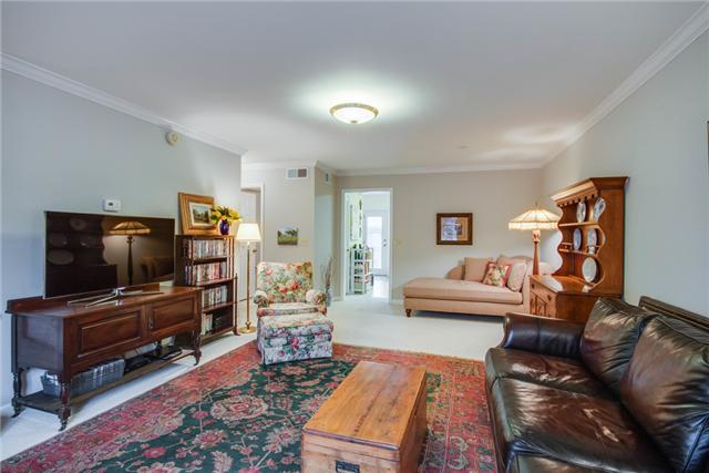 707 Kent Road Nashville, TN 37214 - Photo 3 of 18 Living Room