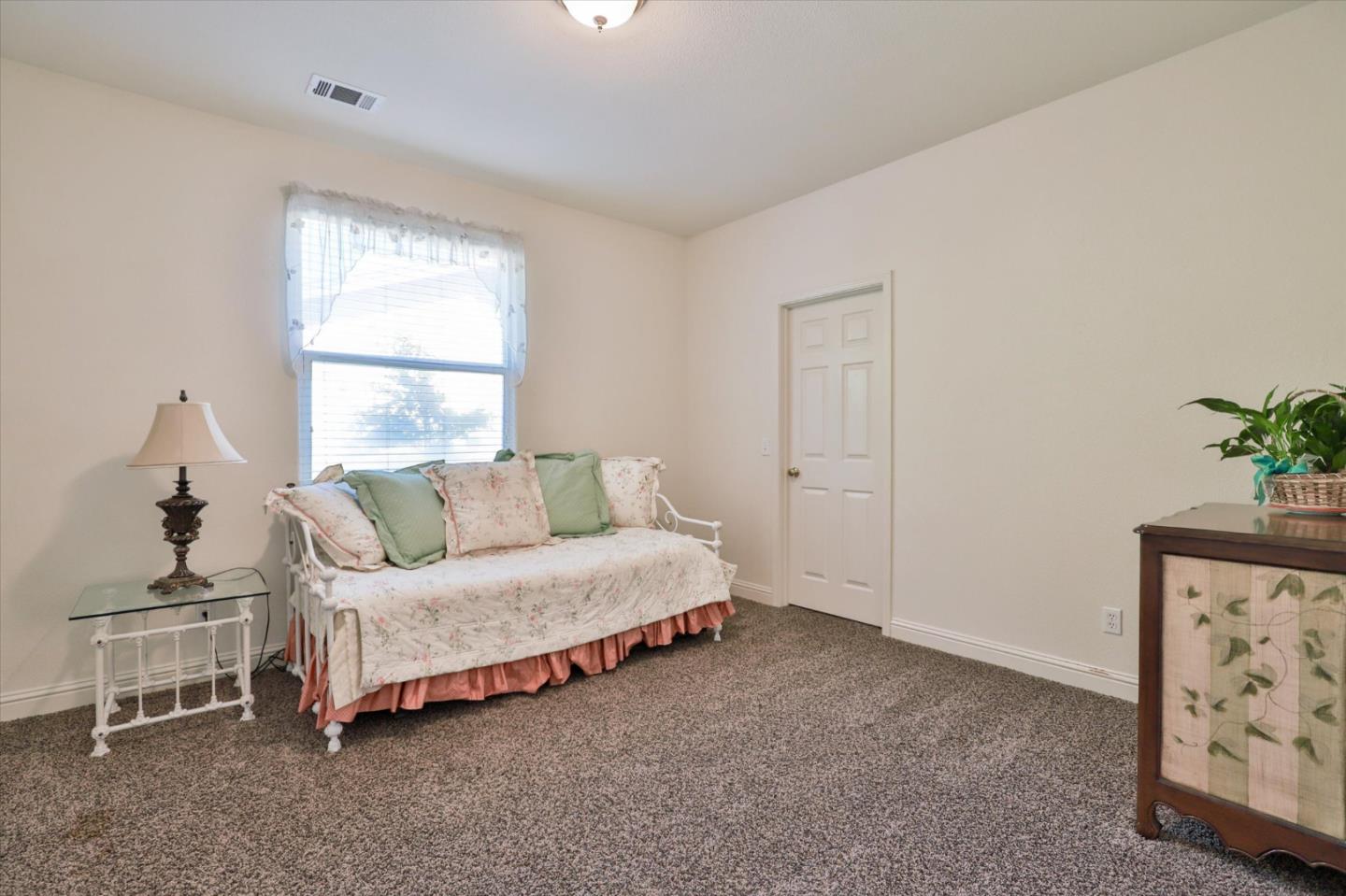 13921 Simko Ranch Lane Galt, CA 95632 - Photo 21 of 61 Gallery Image 21
