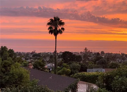 $4,298,000 | 933 Coast View Drive, Laguna Beach, CA 92651