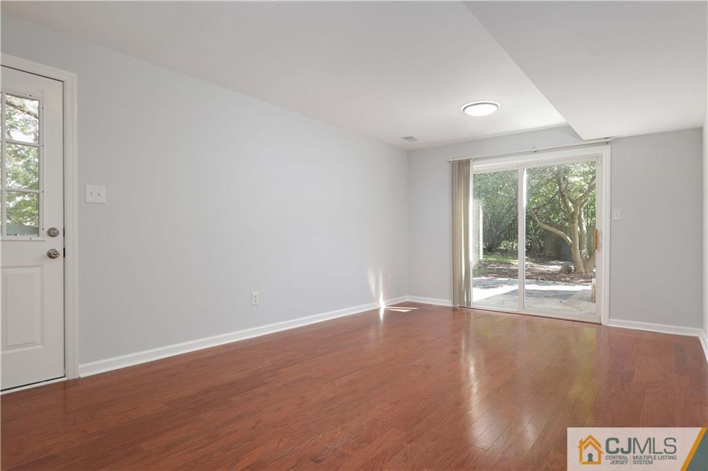 11 Continental Road Somerset, NJ 08873 - Photo 5 of 26 Gallery Image 5
