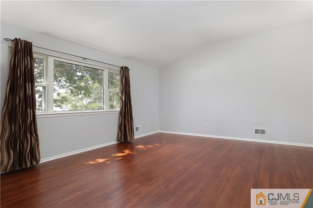 11 Continental Road Somerset, NJ 08873 - Photo 9 of 26 Gallery Image 9