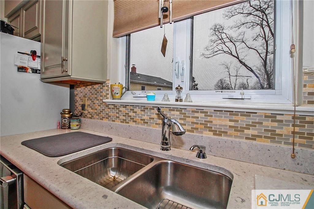 46 Bramhall Road Colonia, NJ 07067 - Photo 14 of 25 Gallery Image 14